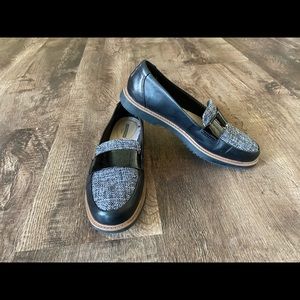 Clark’s Loafers cushion sole  tweed